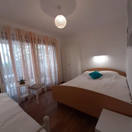 Cosy, Sea View Apartament Porat (Krk)